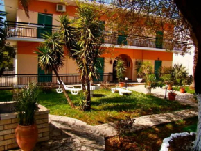 Maritsas Apartments, Róda